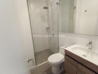 Apartamento en venta en Santa Barbara Occidental, Bogotá · foto 4 de 18