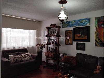 Casa en venta en Niza, Bogotá · foto 8 de 20