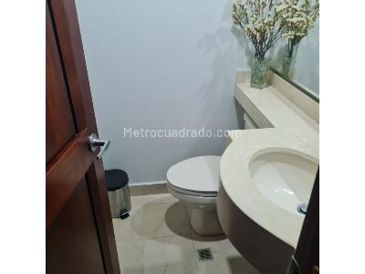 Apartamento de 3 alcobas en venta en Usaquen, Bogotá, 145 m² · foto 13 de 14