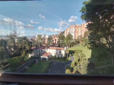 Apartamento de 3 alcobas en venta en Los Rosales, Bogotá, 270 m² · foto 6 de 20