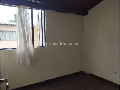 Casa en venta en Alamo, Bogotá · foto 9 de 19