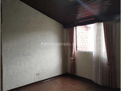 Casa en venta en Alamo, Bogotá · foto 10 de 19