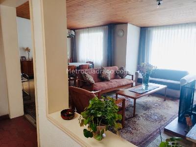 Casa en venta en Santa Paula, Bogotá · foto 3 de 19