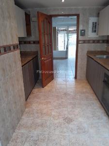 Casa de 5 alcobas en venta en Alhambra, Bogotá, 250 m² · foto 6 de 13