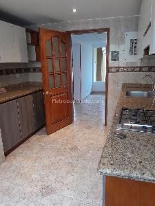 Casa de 5 alcobas en venta en Alhambra, Bogotá, 250 m² · foto 7 de 13
