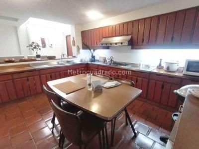 Casa de 4 alcobas en venta en Multicentro, Bogotá, 260 m² · foto 10 de 20