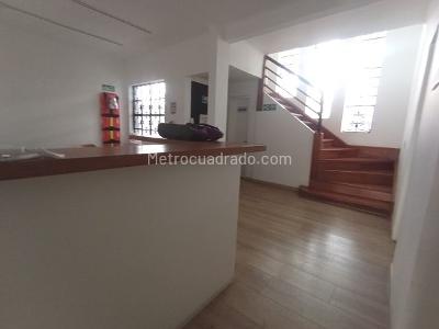 Casa de 5 alcobas en venta en Quinta Camacho, Bogotá, 428 m² · foto 5 de 20