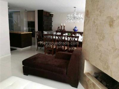 Apartamento de 3 alcobas en venta en Chico, Bogotá, 135 m² · foto 8 de 13