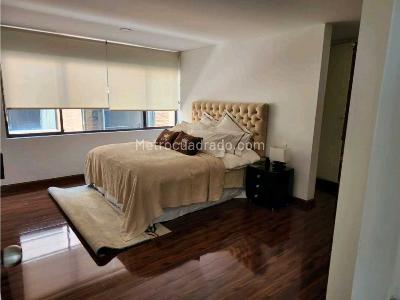 Apartamento de 3 alcobas en venta en Chico, Bogotá, 135 m² · foto 9 de 13