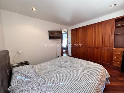 Apartamento de 2 alcobas en venta en Parque De La 93, Bogotá, 65 m² · foto 12 de 19