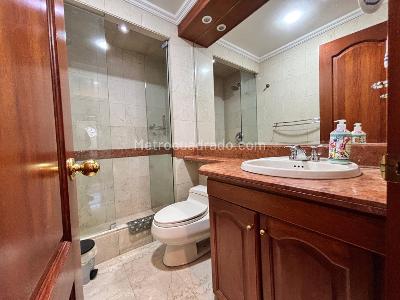 Apartamento de 2 alcobas en venta en Parque De La 93, Bogotá, 65 m² · foto 6 de 19