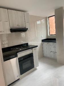 Apartamento de 2 alcobas en venta en Chico Rincon, Bogotá, 87 m² · foto 10 de 13
