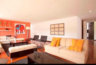 Apartamento de 3 alcobas en venta en Colina Y Alrededores, Bogotá, 171 m² · foto 2 de 11