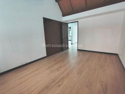 Casa de 4 alcobas en venta en Andes La Floresta, Bogotá, 200 m² · foto 9 de 20
