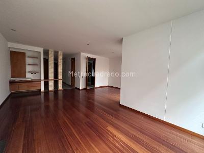 Apartamento de 3 alcobas en venta en Chico Virrey, Bogotá, 145 m² · foto 4 de 18