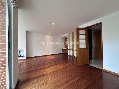 Apartamento de 3 alcobas en venta en Chico Virrey, Bogotá, 145 m² · foto 5 de 18