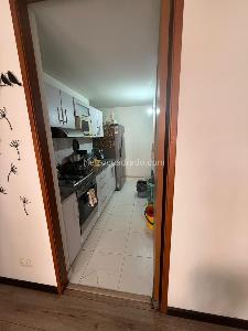Apartamento de 3 alcobas en venta en Gratamira Campestre, Bogotá, 77 m² · foto 3 de 18