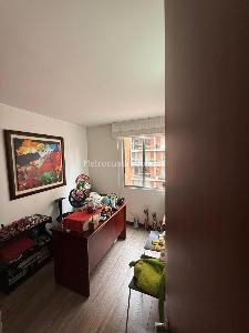 Apartamento de 3 alcobas en venta en Gratamira Campestre, Bogotá, 77 m² · foto 4 de 18