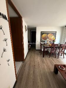 Apartamento de 3 alcobas en venta en Gratamira Campestre, Bogotá, 77 m² · foto 2 de 18