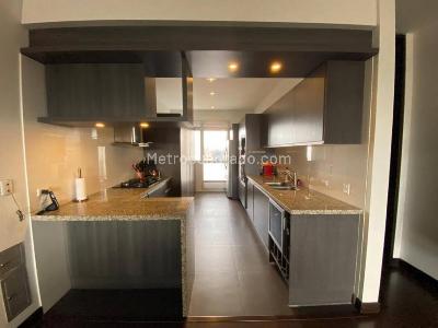 Apartamento de 2 alcobas en venta en Antiguo Country, Bogotá, 119 m² · foto 4 de 19