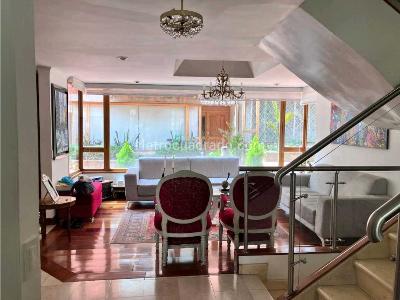 Casa de 3 alcobas en venta en Usaquen, Bogotá, 200 m² · foto 2 de 20