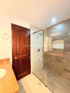 Apartamento de 3 alcobas en venta en Chico Reservado, Bogotá, 225 m² · foto 10 de 20
