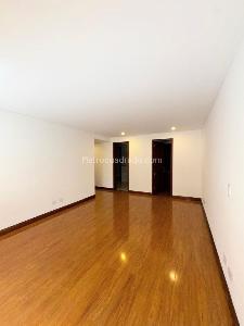 Apartamento de 3 alcobas en venta en Chico Reservado, Bogotá, 225 m² · foto 11 de 20