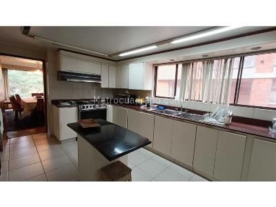 Apartamento de 3 alcobas en venta en Chico, Bogotá, 264 m² · foto 9 de 20
