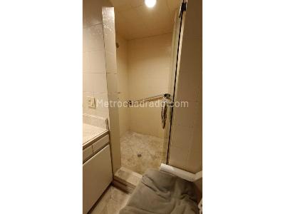 Apartamento de 3 alcobas en venta en Chico, Bogotá, 264 m² · foto 17 de 20