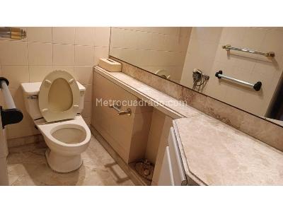 Apartamento de 3 alcobas en venta en Chico, Bogotá, 264 m² · foto 19 de 20