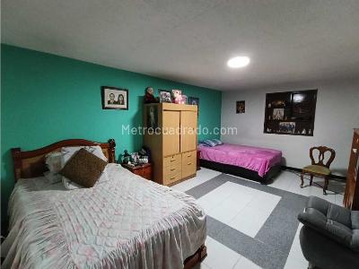 Casa de 4 alcobas en venta en Timiza, Bogotá, 75 m² · foto 8 de 20