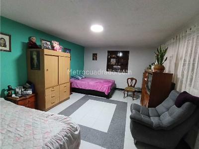 Casa de 4 alcobas en venta en Timiza, Bogotá, 75 m² · foto 9 de 20