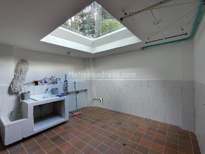 Casa de 4 alcobas en venta en Niza Antigua, Bogotá, 300 m² · foto 11 de 20