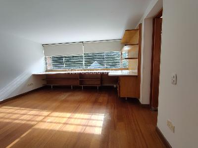 Casa de 4 alcobas en venta en Niza Antigua, Bogotá, 300 m² · foto 13 de 20