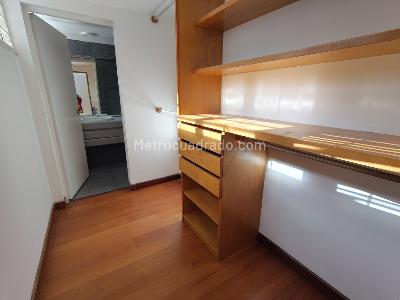 Casa de 4 alcobas en venta en Niza Antigua, Bogotá, 300 m² · foto 14 de 20
