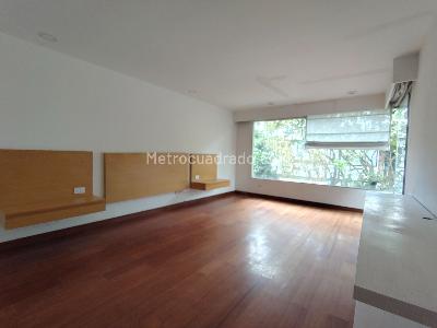 Casa de 4 alcobas en venta en Niza Antigua, Bogotá, 300 m² · foto 16 de 20