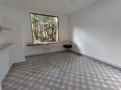 Casa de 4 alcobas en venta en Niza Antigua, Bogotá, 300 m² · foto 7 de 20