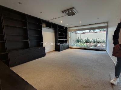 Casa de 4 alcobas en venta en Niza Antigua, Bogotá, 300 m² · foto 3 de 20