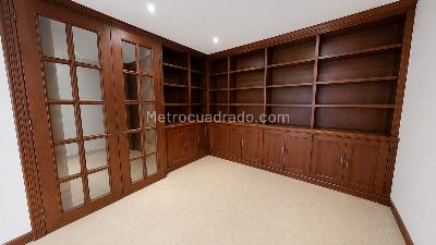 Apartamento de 3 alcobas en venta en Colina Campestre, Bogotá, 122 m² · foto 3 de 8
