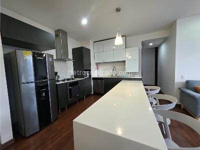 Apartamento de 2 alcobas en arriendo en El Virrey, Bogotá, 80 m² · foto 4 de 12