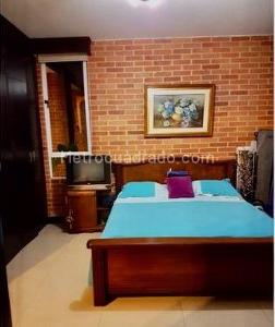 Casa de 5 alcobas en venta en El Poblado Las Palmas, Medellín, 400 m² · foto 15 de 20
