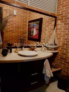 Casa de 5 alcobas en venta en El Poblado Las Palmas, Medellín, 400 m² · foto 19 de 20