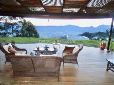 Casa de 5 alcobas en venta en El Poblado Las Palmas, Medellín, 400 m² · foto 8 de 20