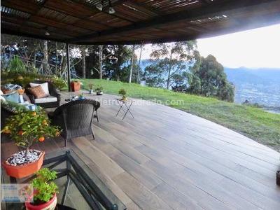 Casa de 5 alcobas en venta en El Poblado Las Palmas, Medellín, 400 m² · foto 9 de 20