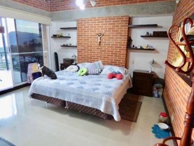 Casa de 5 alcobas en venta en El Poblado Las Palmas, Medellín, 400 m² · foto 14 de 20