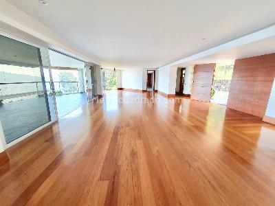 Casa de 3 alcobas en venta en El Poblado Las Palmas, Medellín, 540 m² · foto 4 de 20