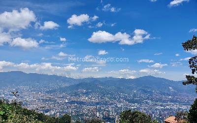 Casa de 3 alcobas en venta en El Poblado Las Palmas, Medellín, 540 m² · foto 8 de 20