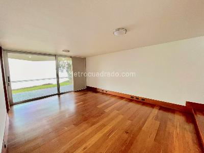 Casa de 3 alcobas en venta en El Poblado Las Palmas, Medellín, 540 m² · foto 15 de 20