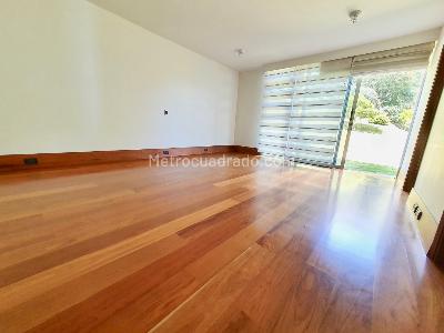 Casa de 3 alcobas en venta en El Poblado Las Palmas, Medellín, 540 m² · foto 13 de 20