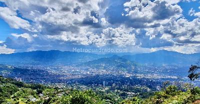 Casa de 5 alcobas en venta en El Poblado Las Palmas, Medellín, 900 m² · foto 6 de 20